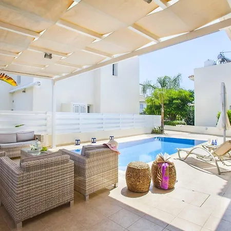 Posidonas Three Villa *